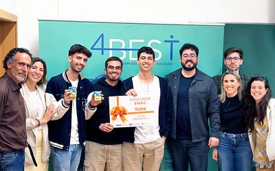 Equipa de estudantes da ESMAD vence Hackathon TeamGreen4All