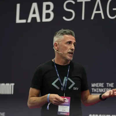 Ricardo QSP Summit | Ricardo Queirós at the Lab Stage of the QSP SUMMIT, talking about “Digital Health”.